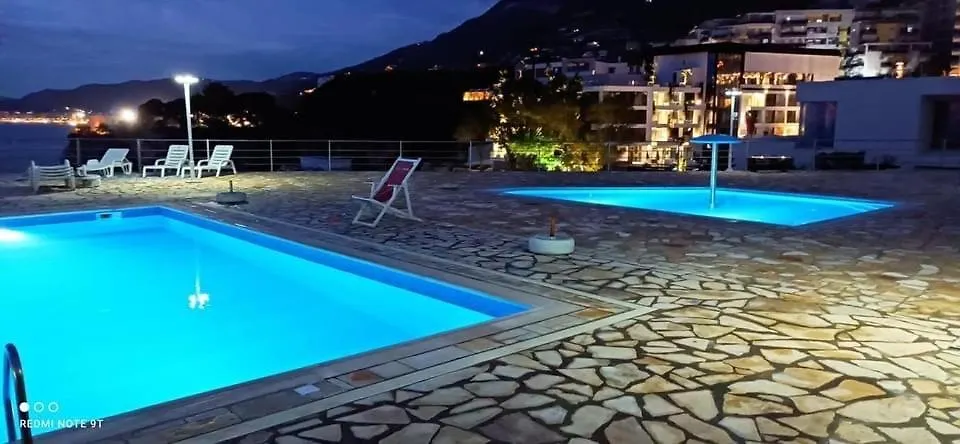 Apartment Aldi'S Guest House Vlore