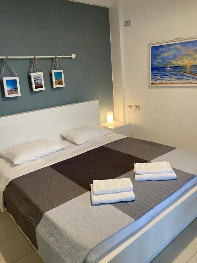 Aldi'S Guest House Vlore Apartment