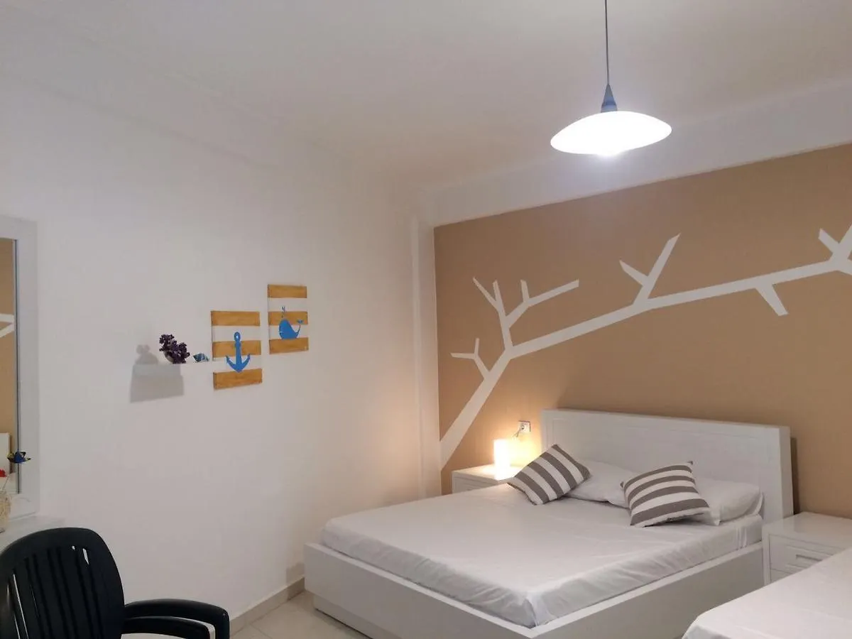 Aldi'S Guest House Vlore