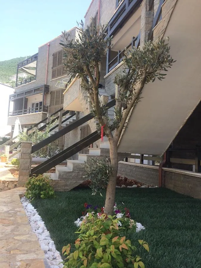 Apartment Aldi'S Guest House Vlore